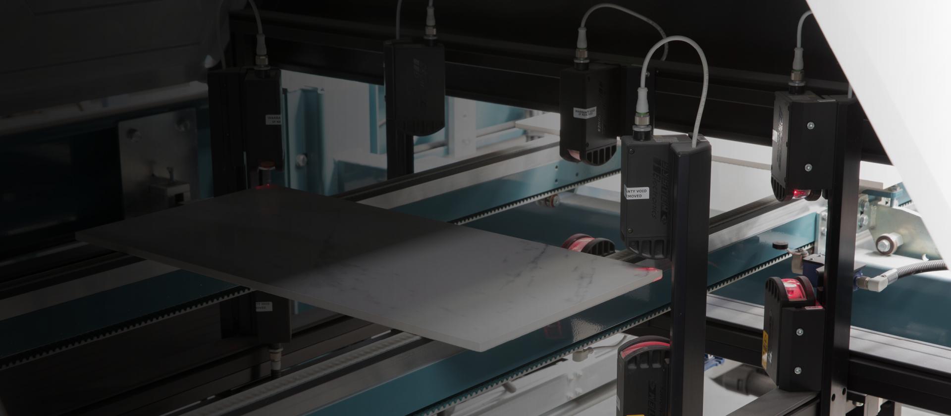 quality control device for ceramic products