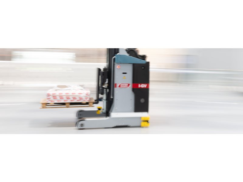 AI application for intelligent guided vehicles 